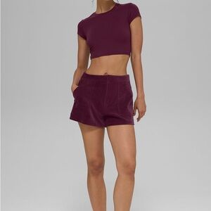 NWT Micro Corduroy On Duty Short Burgundy Size Small